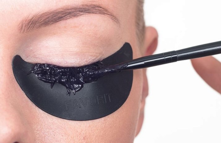 Як пофарбувати вії в домашніх умовах? Як самій собі нафарбувати вії фарбою, щоб вони були довгими і пишними? Фарбування будинку