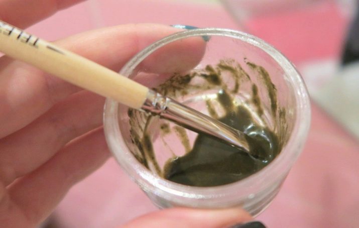 Як пофарбувати вії в домашніх умовах? Як самій собі нафарбувати вії фарбою, щоб вони були довгими і пишними? Фарбування будинку