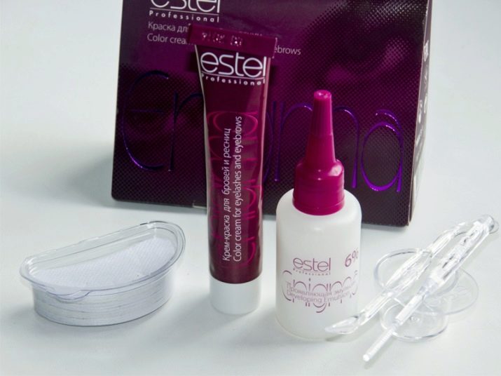 Як пофарбувати вії в домашніх умовах? Як самій собі нафарбувати вії фарбою, щоб вони були довгими і пишними? Фарбування будинку