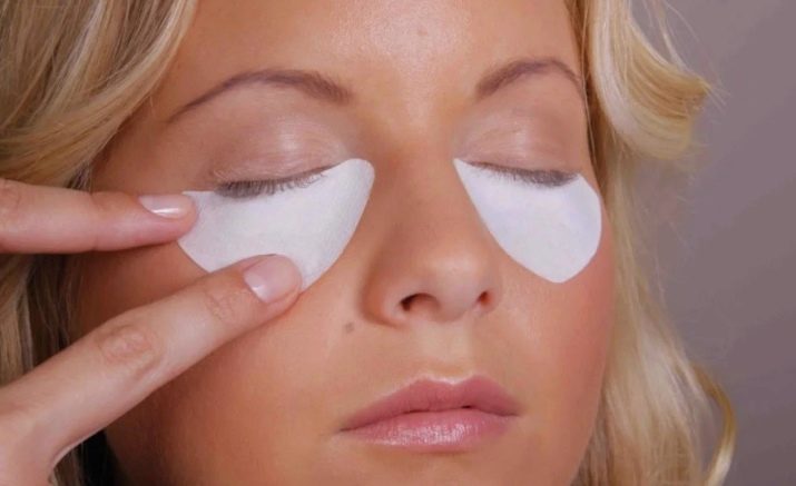 Як пофарбувати вії в домашніх умовах? Як самій собі нафарбувати вії фарбою, щоб вони були довгими і пишними? Фарбування будинку