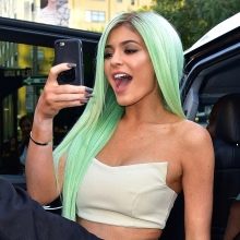 Як пофарбувати волосся в домашніх умовах? 77 фото Правильне фарбування волосся самої себе вдома професійної фарбою і натуральними засобами