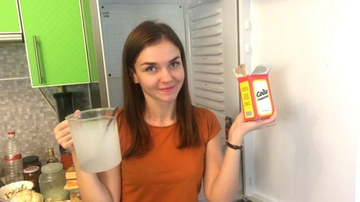 Як помити холодильник? 35 фото Чим відмити всередині і зовні новий після покупки, після розморожування як прибрати запах і відчистити поверхню від жовтизни