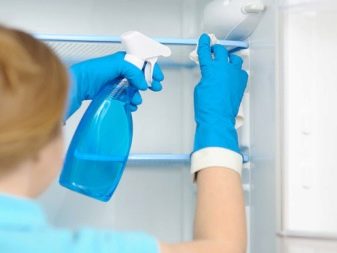 Як помити холодильник? 35 фото Чим відмити всередині і зовні новий після покупки, після розморожування як прибрати запах і відчистити поверхню від жовтизни