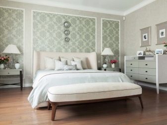 Які шпалери вибрати для спальні? 71 фото Які матеріали краще підійдуть для спальні? Варто клеїти в такій кімнаті вінілові та флізелінові шпалери?