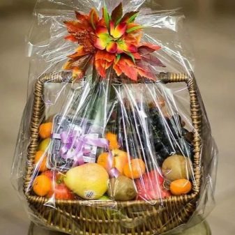 Як упакувати солодощі в подарунок? Як красиво оформити імбирні пряники, домашнє печиво у банку, кекси в подарунок своїми руками?