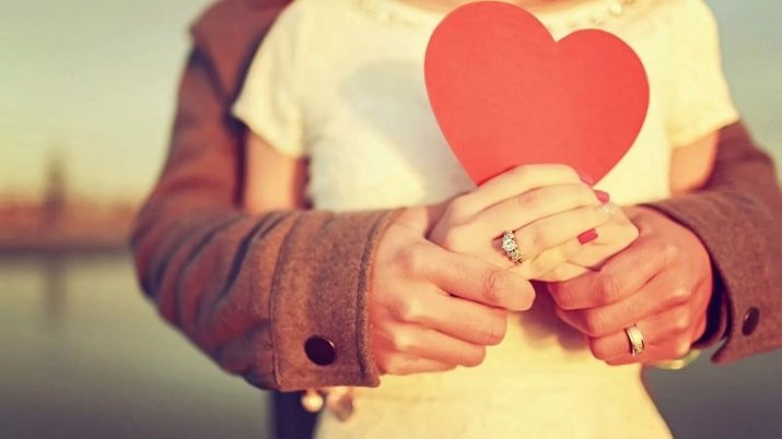 Як відрізнити любов від прихильності? Що це таке і чим відрізняються за ознаками? Як зрозуміти, чи ти любиш людину?