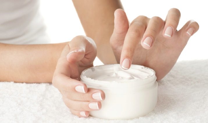 Як відростити нігті за тиждень? Як в домашніх умовах швидко відростити довгі нігті? На скільки сантиметрів вони виростають за 5 днів?