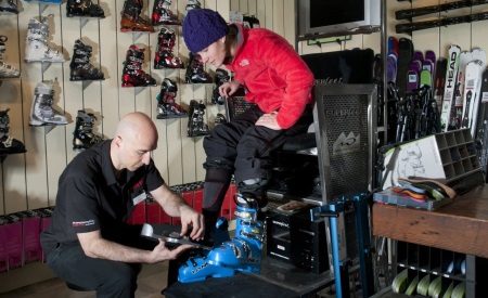 Як вибрати гірськолижні черевики (52 фото): як правильно вибирати по жорсткості, розміром і ширині колодки початківцям