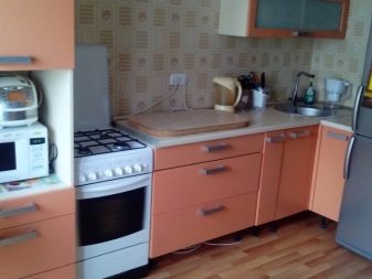 Як вибрати кухонний гарнітур і на що звернути увагу? 85 фото Вибираємо кухню правильно. Стіна з якого матеріалу краще купувати? Вибір меблів за якістю, поради дизайнерів