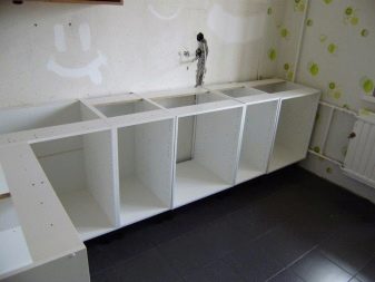 Як вибрати кухонний гарнітур і на що звернути увагу? 85 фото Вибираємо кухню правильно. Стіна з якого матеріалу краще купувати? Вибір меблів за якістю, поради дизайнерів