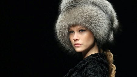 Яку шапку підібрати до шубі (72 фото): шапка під норкову, мутоновую каракулеву, лисячу, песцовую шубу, поради стиліста