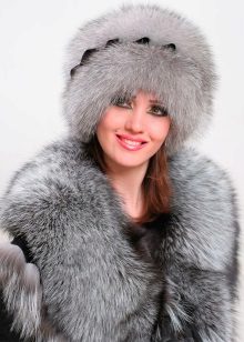 Яку шапку підібрати до шубі (72 фото): шапка під норкову, мутоновую каракулеву, лисячу, песцовую шубу, поради стиліста