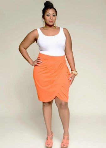 Зібрані зачіски на довге волосся (46 фото): красиві забрані і полусобранные варіанти зачісок, прості вечірні укладки