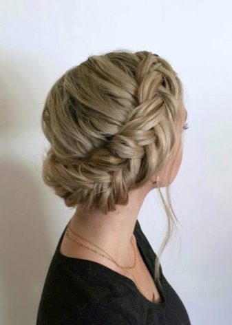 Зібрані зачіски на довге волосся (46 фото): красиві забрані і полусобранные варіанти зачісок, прості вечірні укладки