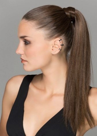 Зібрані зачіски на довге волосся (46 фото): красиві забрані і полусобранные варіанти зачісок, прості вечірні укладки