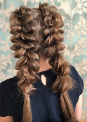 Зібрані зачіски на довге волосся (46 фото): красиві забрані і полусобранные варіанти зачісок, прості вечірні укладки