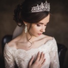 Зібрані зачіски на довге волосся (46 фото): красиві забрані і полусобранные варіанти зачісок, прості вечірні укладки