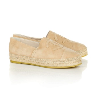 З чим носити бежеві туфлі (64 фото): чи можна носити з чорними колготками, з якими предметами гардероба краще надіти