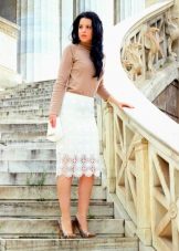 З чим носити бежеві туфлі (64 фото): чи можна носити з чорними колготками, з якими предметами гардероба краще надіти