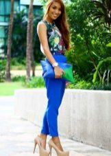 З чим носити бежеві туфлі (64 фото): чи можна носити з чорними колготками, з якими предметами гардероба краще надіти