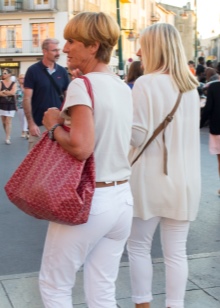 З чим носити червону сумку (95 фото): влітку лакову та шкіряну через плече жінкам, маленькі і спортивні, стильні образи