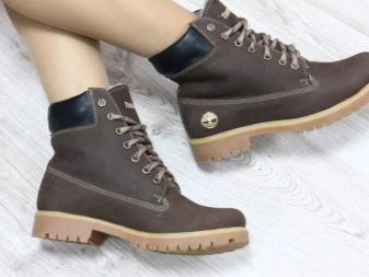 З чим носити «тімберленди»? Поєднання з джинсами і спортивними штанами, зелених і рудих, чорних та білих, блакитних і жовтих черевик