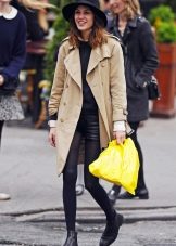 З чим носити жіночі черевики челсі? 78 фото Поєднання челсі без каблука з спідницею і сукнею, брюками і джинсами