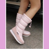 З чим носити жіночі дутики (54 фото): з пальто або курткою, зимові білі і чорні моделі з шубою і сукнею, з пуховиком і спідницею