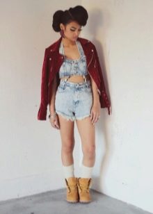 З чим носити жіночі тімберленди? 66 фото Образи з сукнею і спідницею, з пальто і джинсами, з рожевими і чорними черевиками на осінь