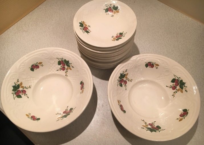 З чого роблять тарілки? Скляні і керамічні, фарфорові і пластикові, металеві та глиняні тарілки. Плюси і мінуси багаторазового посуду з нержавіючої сталі і сталі