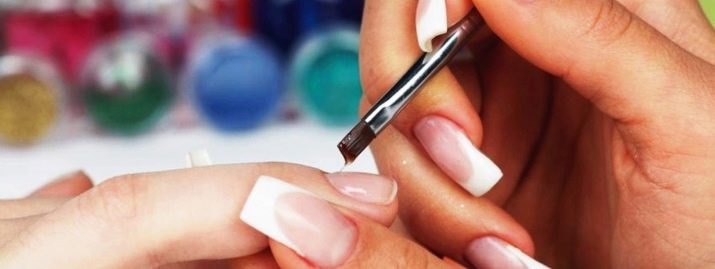 Зі скількох років можна нарощувати нігті? 22 фото Можна робити нарощування гелем дітям 13 і 14 років?