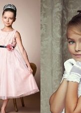 Зачіски для дівчаток на весілля (46 фото): дитячі зачіски на 10-14 років, красиві весільні варіанти для дітей від 5 років