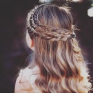 Зачіски для дівчаток на весілля (46 фото): дитячі зачіски на 10-14 років, красиві весільні варіанти для дітей від 5 років