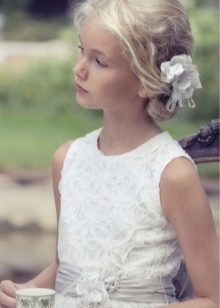 Зачіски для дівчаток на весілля (46 фото): дитячі зачіски на 10-14 років, красиві весільні варіанти для дітей від 5 років