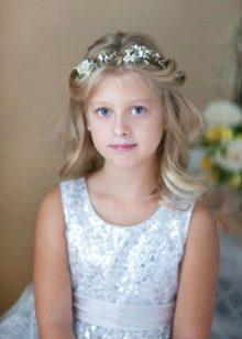 Зачіски для дівчаток на весілля (46 фото): дитячі зачіски на 10-14 років, красиві весільні варіанти для дітей від 5 років