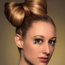 Зачіски для густого волосся (32 фото): жіночі зачіски для дівчат з короткими, довгими волоссям і волоссям середньої довжини. Як правильно укладати?