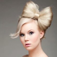 Зачіски для густого волосся (32 фото): жіночі зачіски для дівчат з короткими, довгими волоссям і волоссям середньої довжини. Як правильно укладати?