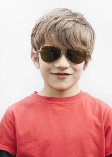 Зачіски для хлопчиків 10 років (72 фото): модні і круті дитячі стрижки, красиві і стильні варіанти з чубчиком для дітей, вибір модельних зачісок