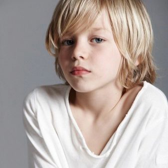 Зачіски для хлопчиків 10 років (72 фото): модні і круті дитячі стрижки, красиві і стильні варіанти з чубчиком для дітей, вибір модельних зачісок