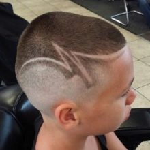 Зачіски для хлопчиків 10 років (72 фото): модні і круті дитячі стрижки, красиві і стильні варіанти з чубчиком для дітей, вибір модельних зачісок