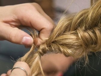 Зачіски для спорту (28 фото): вибираємо жіночу спортивну стрижку для довгих, коротких або середніх волосся