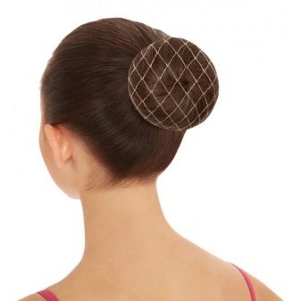 Зачіски для танців (38 фото): вибираємо зачіску для хіп-хоп, сучасних і східних, латинських та іспанських танців, красиві укладання для танцювальних турнірів