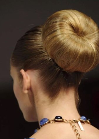 Зачіски на довге тонке волосся (36 фото): швидкі укладання на кожен день на рідкісні волосся своїми руками, красиві і легкі вечірні зачіски