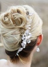 Зачіски на довге тонке волосся (36 фото): швидкі укладання на кожен день на рідкісні волосся своїми руками, красиві і легкі вечірні зачіски