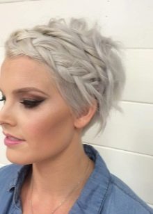 Зачіски на короткі волосся в домашніх умовах (84 фото): як красиво укладати короткі стрижки своїми руками? Покрокові інструкції