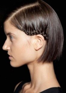 Зачіски на короткі волосся в домашніх умовах (84 фото): як красиво укладати короткі стрижки своїми руками? Покрокові інструкції