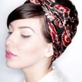 Зачіски на короткі волосся в домашніх умовах (84 фото): як красиво укладати короткі стрижки своїми руками? Покрокові інструкції