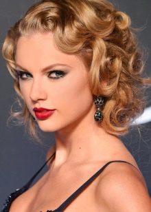 Зачіски на коротке волосся (69 фото): красиві, прості і модні жіночі укладання 2020. Стильні високі й пишні зачіски