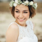 Зачіски на коротке волосся (69 фото): красиві, прості і модні жіночі укладання 2020. Стильні високі й пишні зачіски