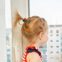 Зачіски на коротке волосся (69 фото): красиві, прості і модні жіночі укладання 2020. Стильні високі й пишні зачіски